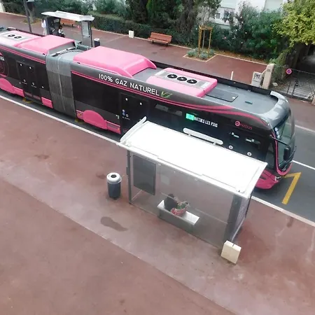 Charming Air-conditioned 2-bedroom 'le Riviera' With Parking *