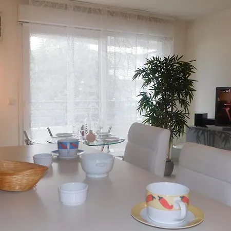 Apartmán Charming Air-conditioned 2-bedroom 'le Riviera' With Parking *